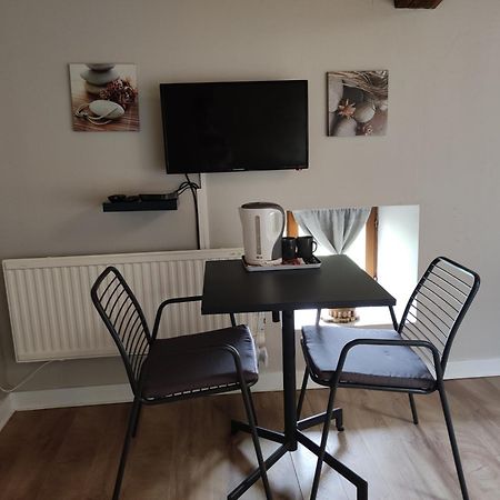 Bed and Breakfast Les Chenets Chenay  Экстерьер фото