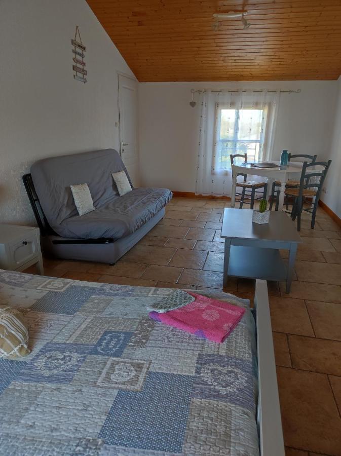 Bed and Breakfast Les Chenets Chenay  Экстерьер фото