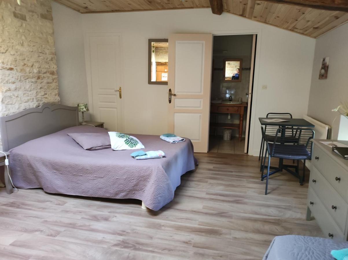 Bed and Breakfast Les Chenets Chenay  Экстерьер фото